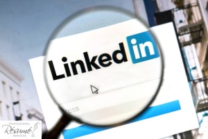 Get a job with an executive LinkedIn profile.